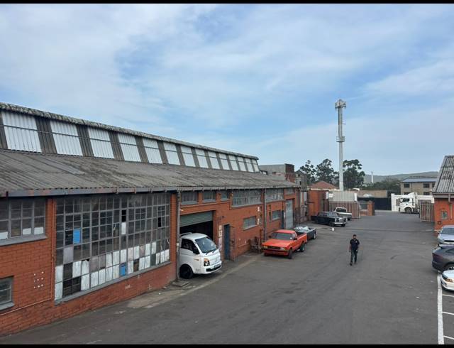 8,000M² MINI FACTORY FOR SALE IN ISIPINGO RAIL